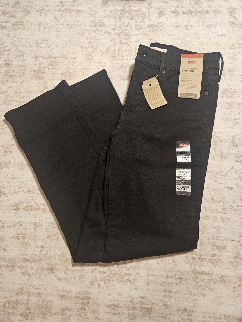 Levi's Women's 314 Shaping Straight Leg Jeans - Black